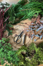 Make your own Christmas Wreath Kit | DIY Wreath Kit | Seasonal Fresh Flowers | Burgundy Christmas Door Wreath | PREORDER from 24th Nov